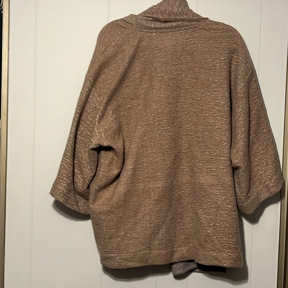 Universal Threads Sweater - Picture 7 of 7